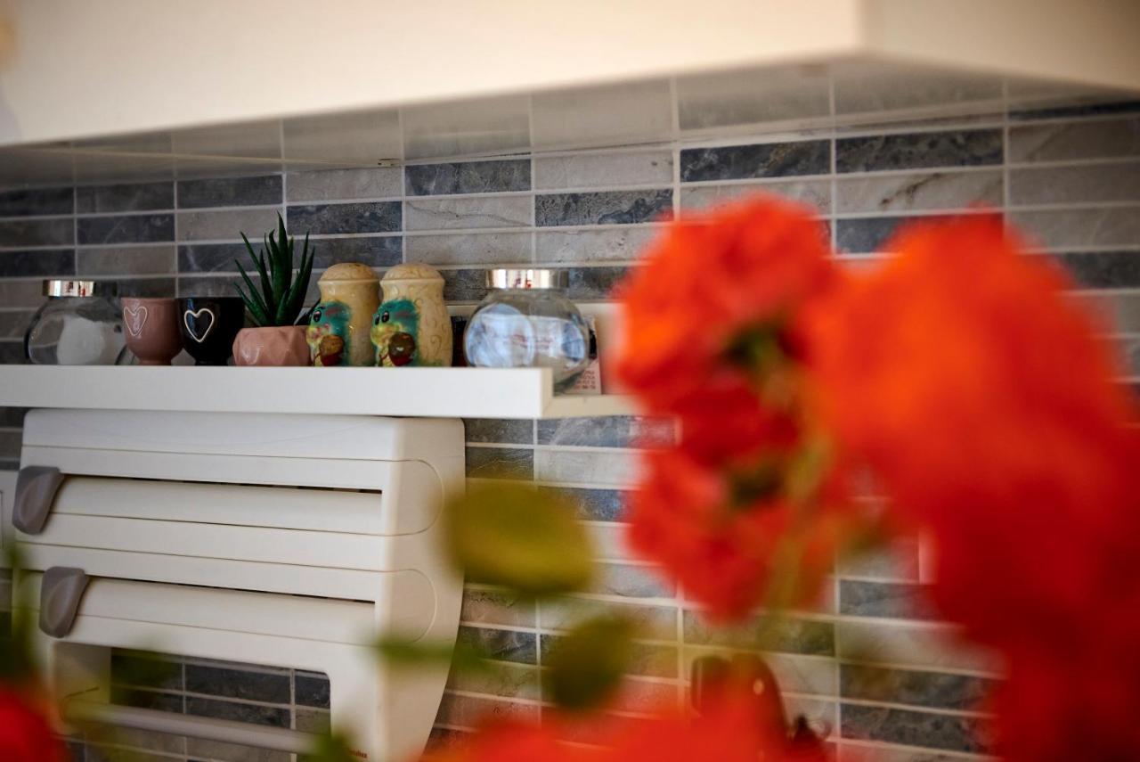 Apartments Lucija Трогир Экстерьер фото
