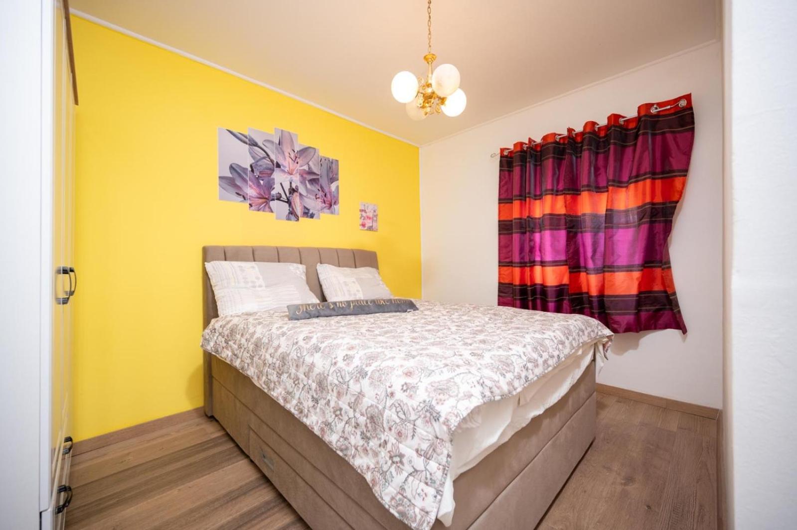 Apartments Lucija Трогир Экстерьер фото