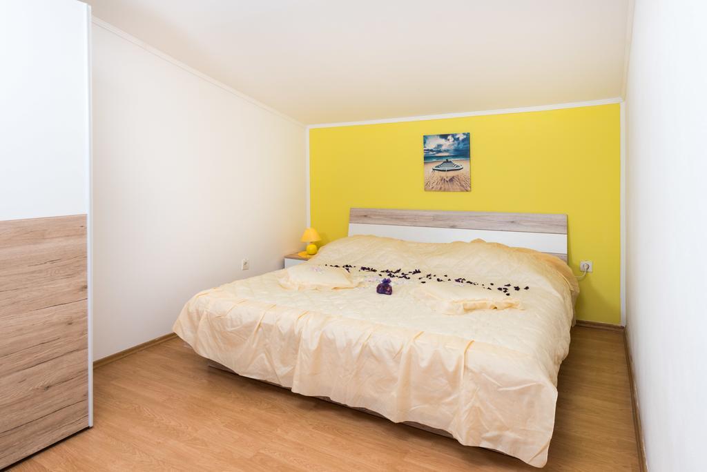 Apartments Lucija Трогир Номер фото